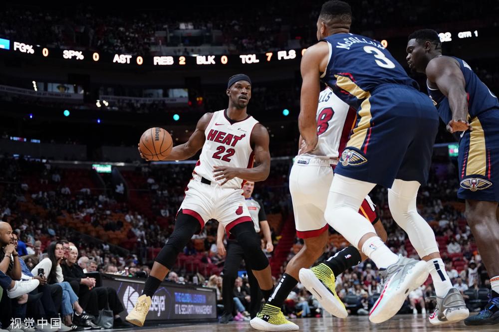 在紧张的比 在紧张的比