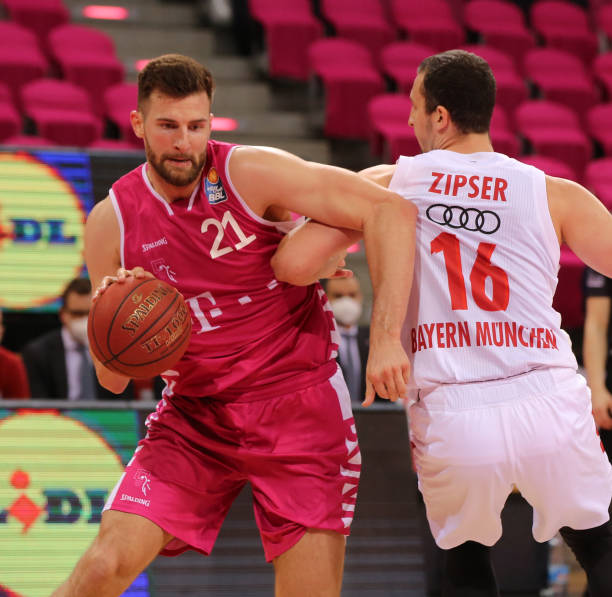 胜深圳女排 胜深圳女排